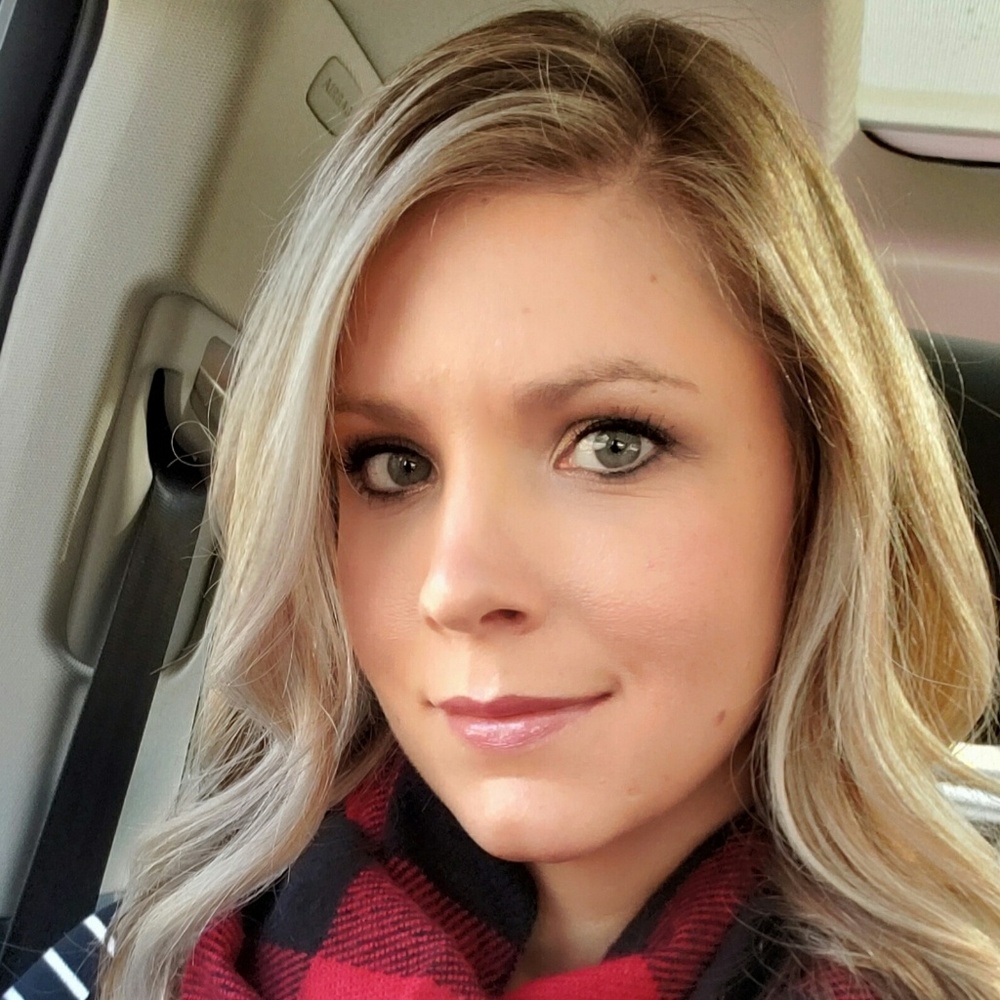 Meet your Posher, Carrie